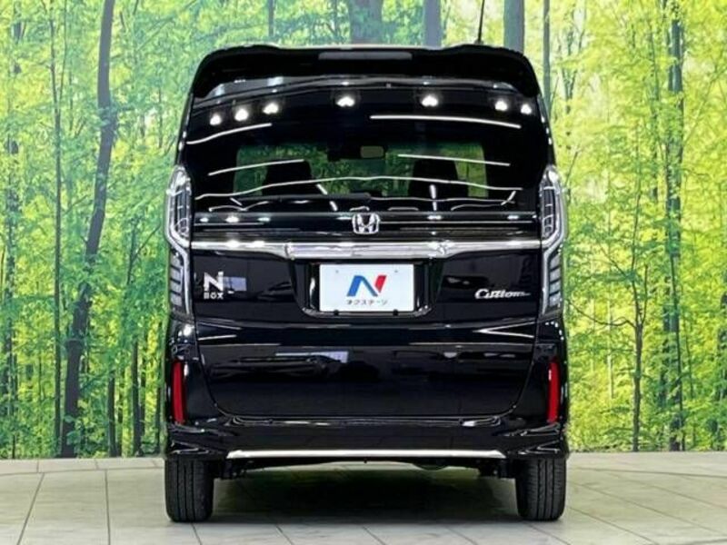 N BOX CUSTOM