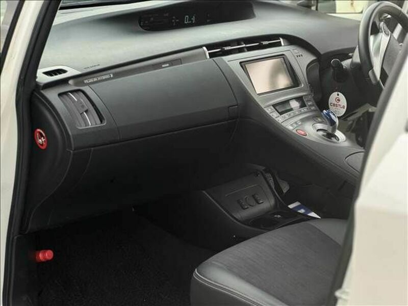 PRIUS PHV