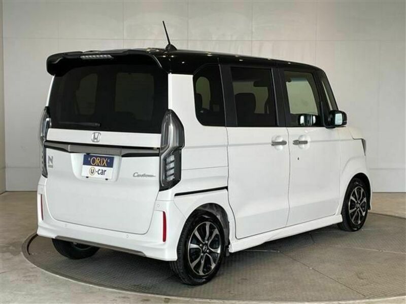 N BOX CUSTOM