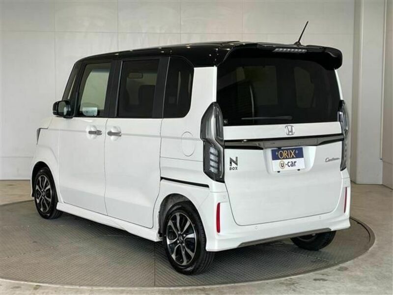 N BOX CUSTOM