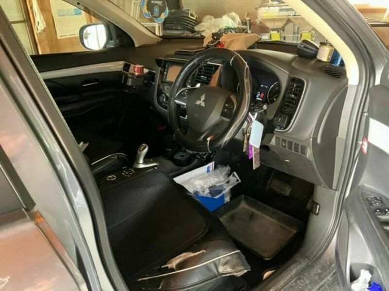OUTLANDER PHEV