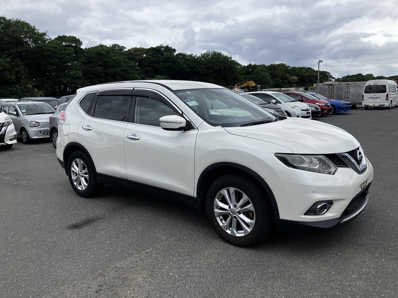 X-TRAIL