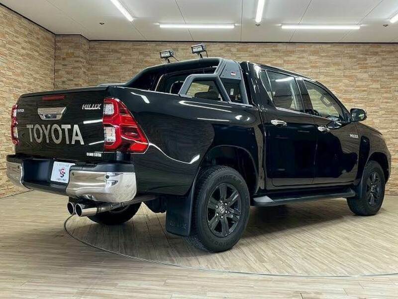 HILUX
