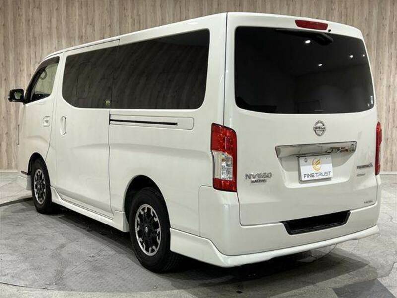 NV350 CARAVAN-18