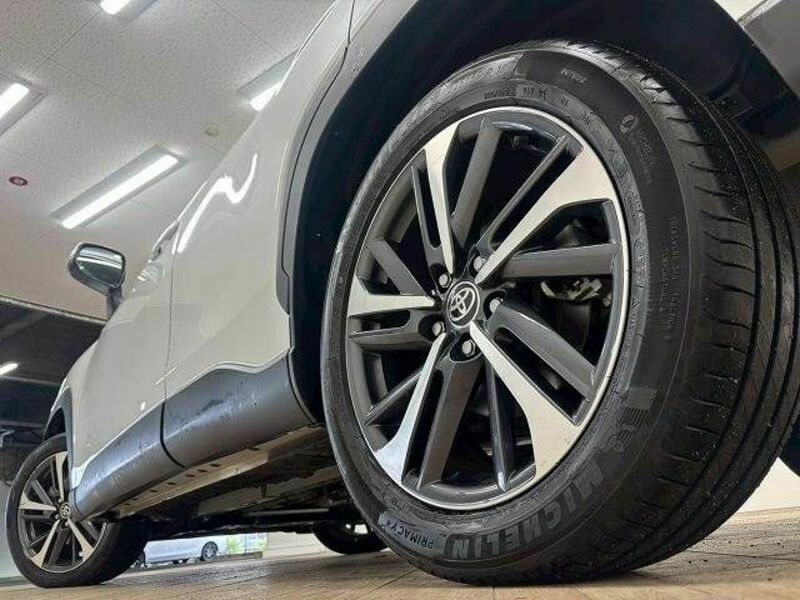 COROLLA CROSS