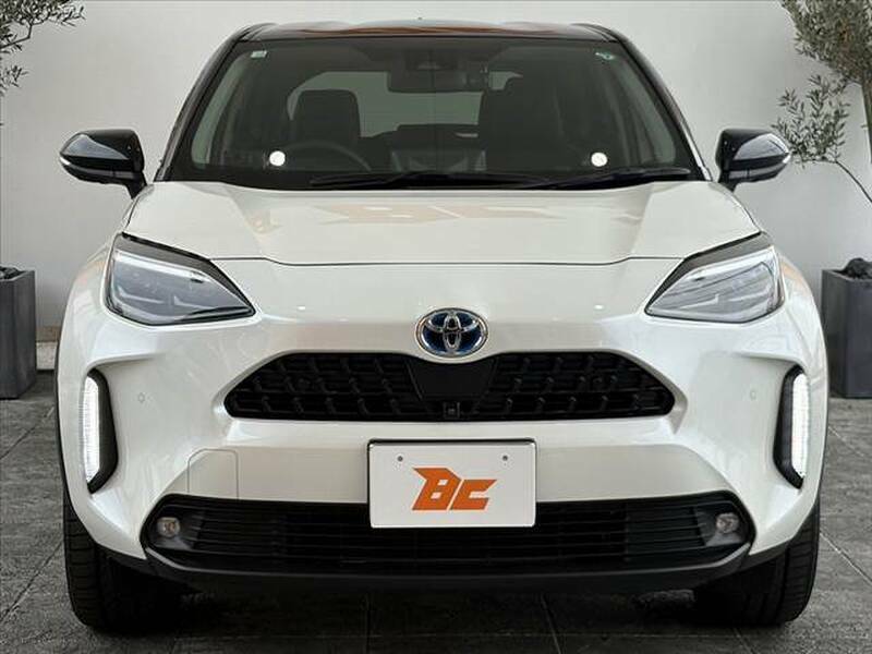 YARIS CROSS