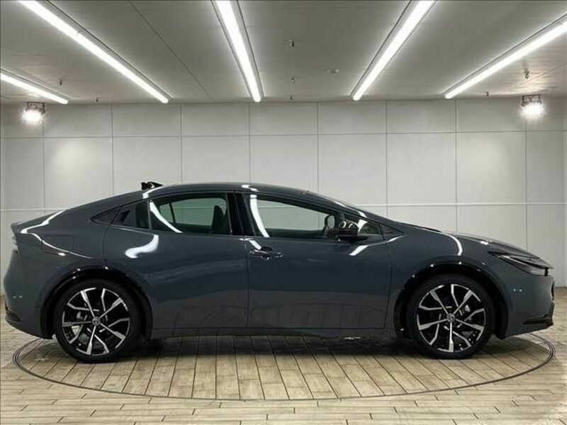 PRIUS PHV