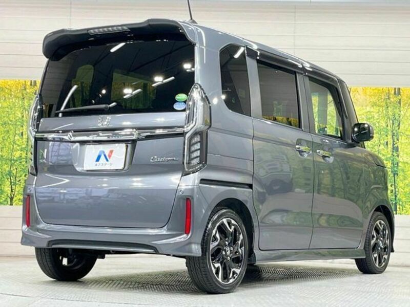 N BOX CUSTOM