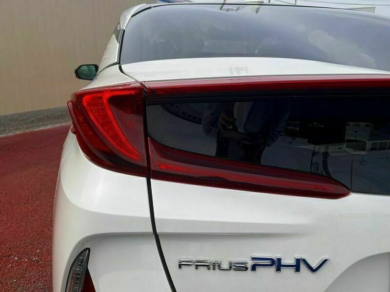 PRIUS PHV