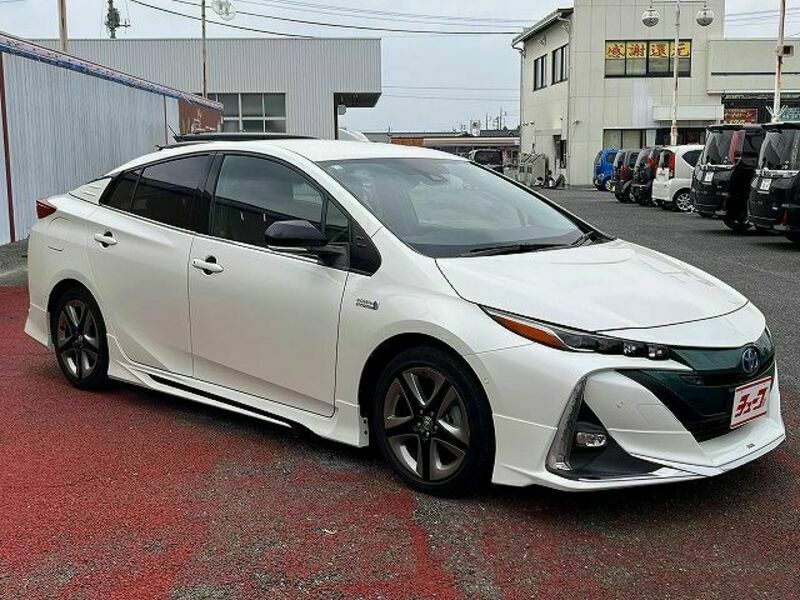 PRIUS PHV