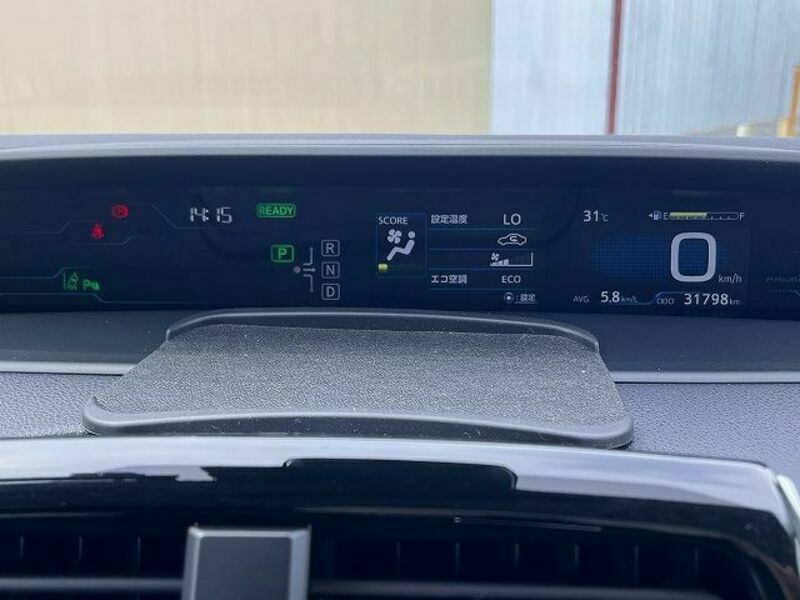 PRIUS PHV