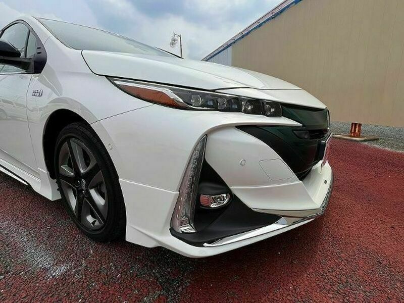 PRIUS PHV