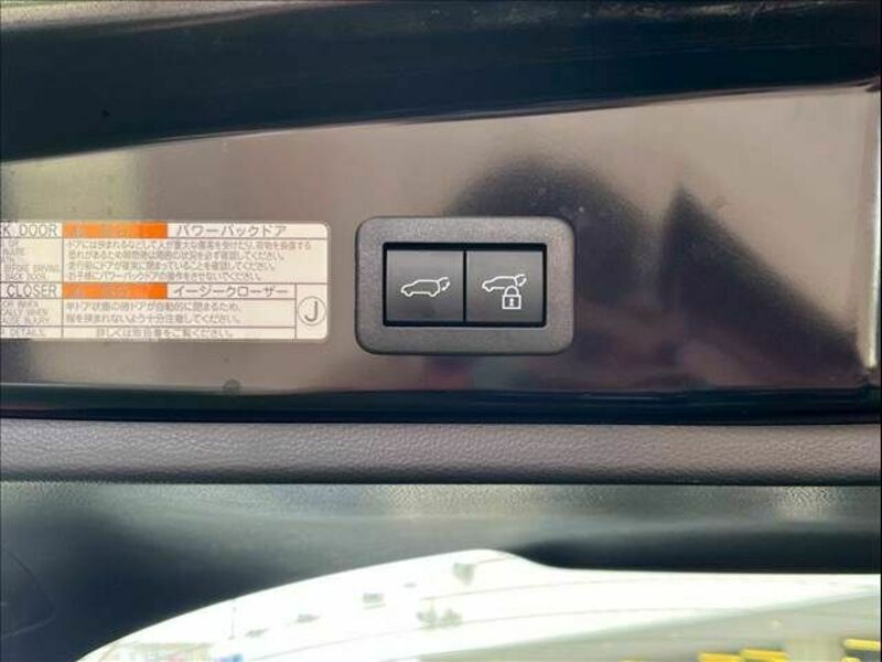 COROLLA CROSS