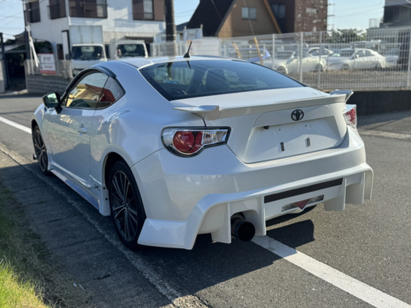 86