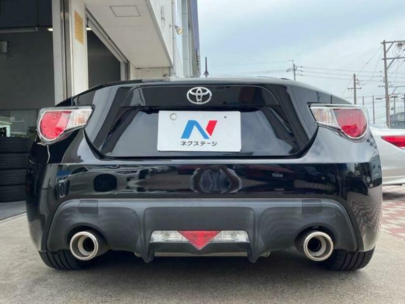 86