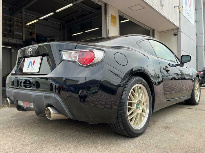 86
