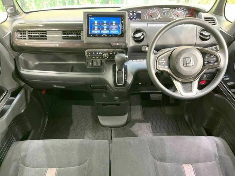 N BOX CUSTOM-1