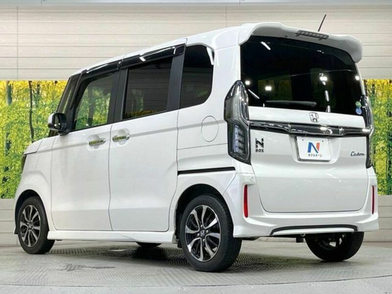 N BOX CUSTOM-16