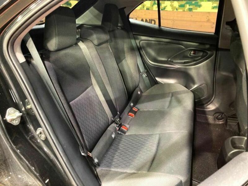 YARIS CROSS