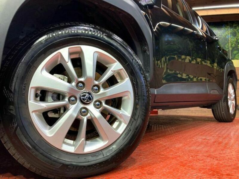 YARIS CROSS