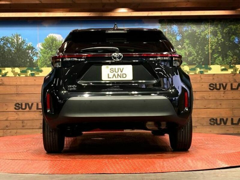 YARIS CROSS
