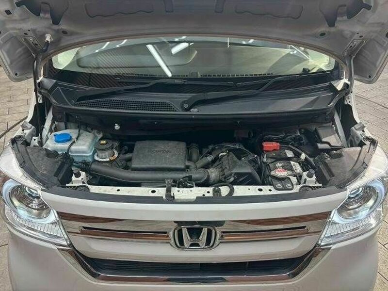 N BOX