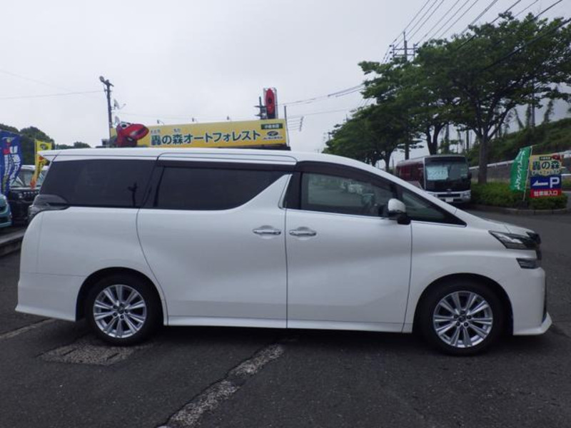 VELLFIRE