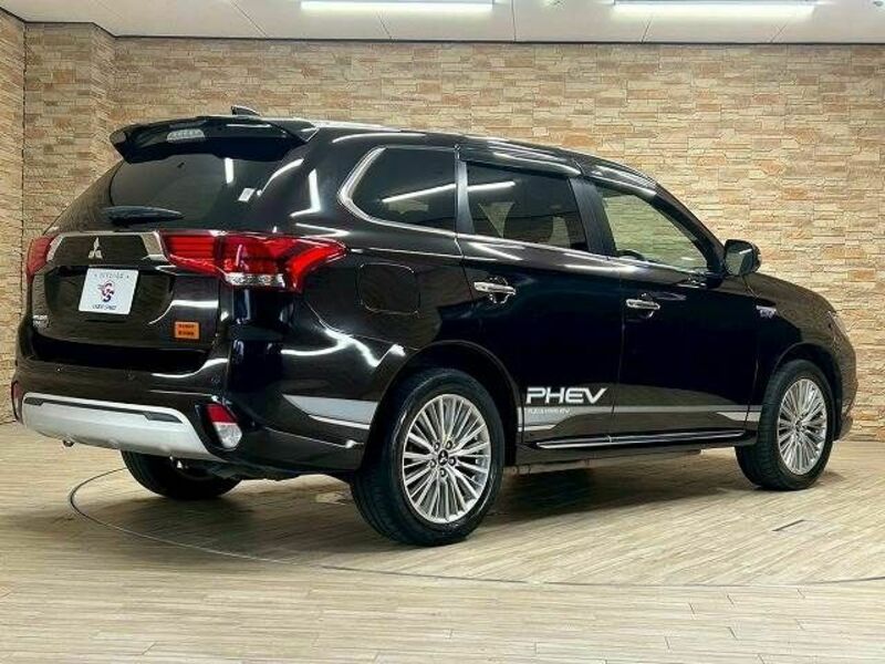 OUTLANDER PHEV