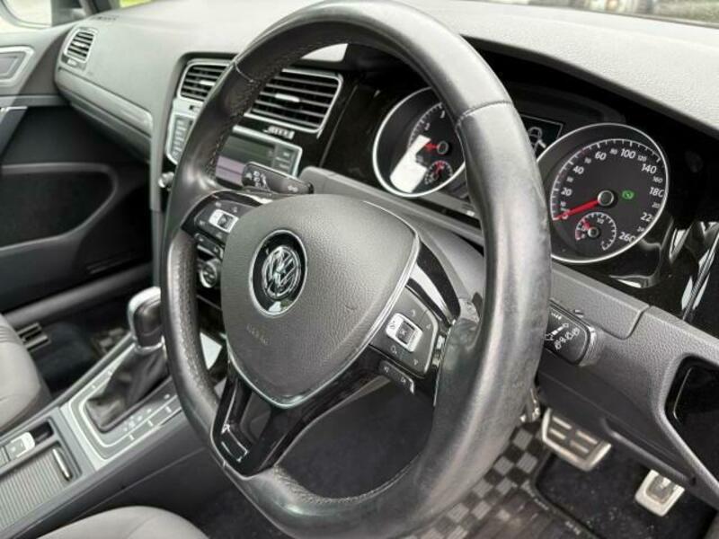 GOLF VARIANT