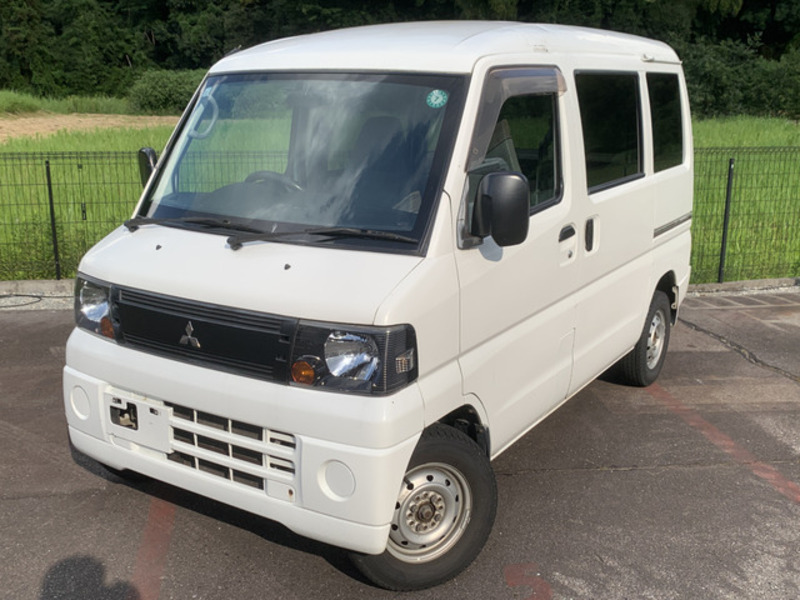 MITSUBISHI MINICAB VAN