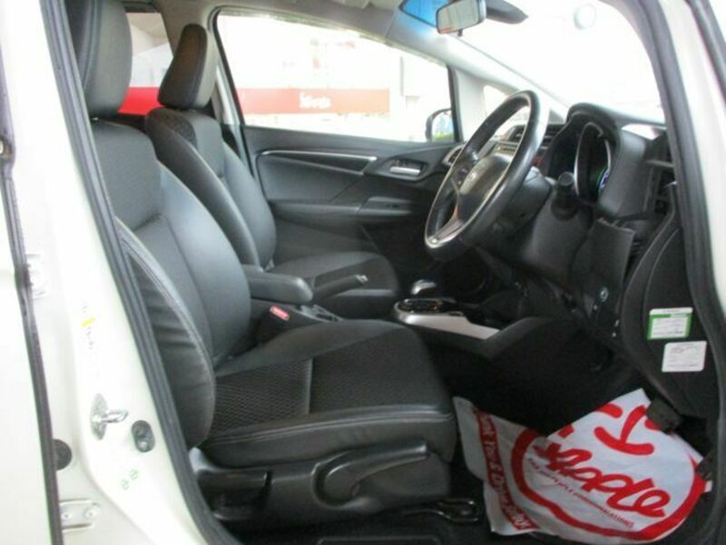 FIT HYBRID