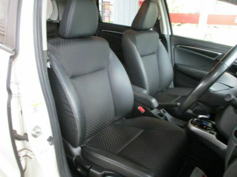 FIT HYBRID