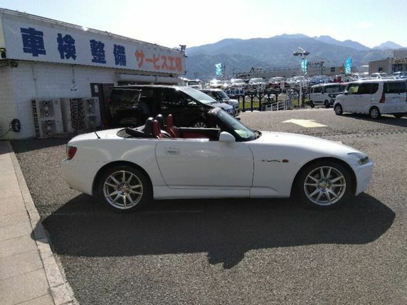 S2000