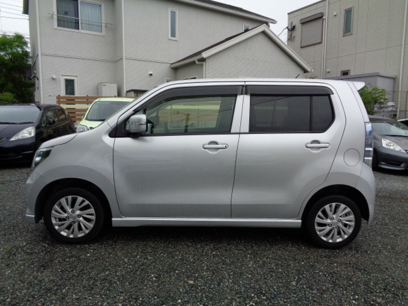 WAGON R