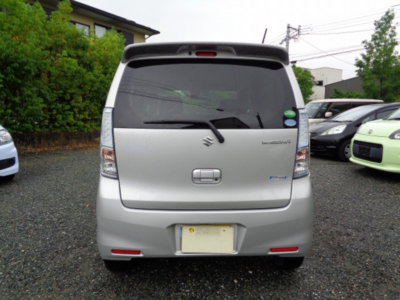 WAGON R