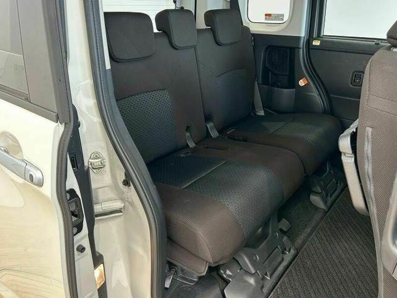 ROOMY