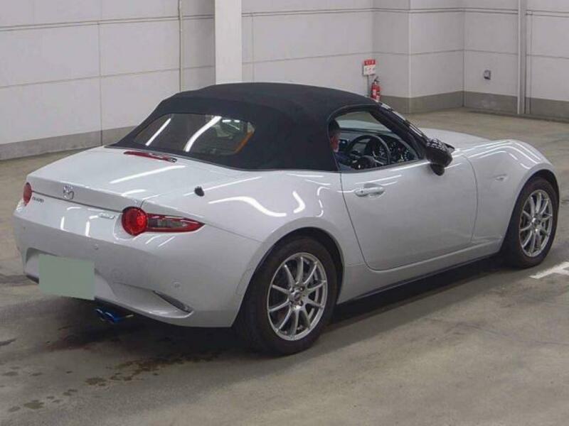 ROADSTER