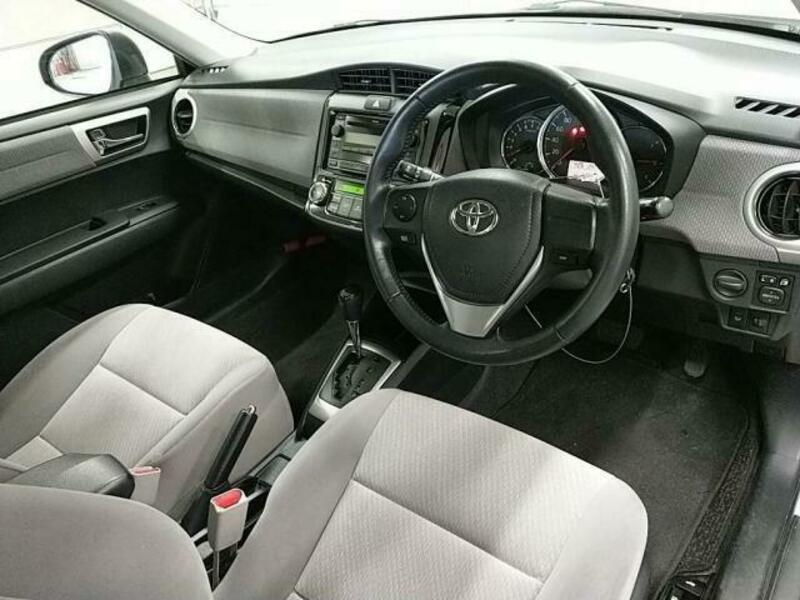 COROLLA AXIO