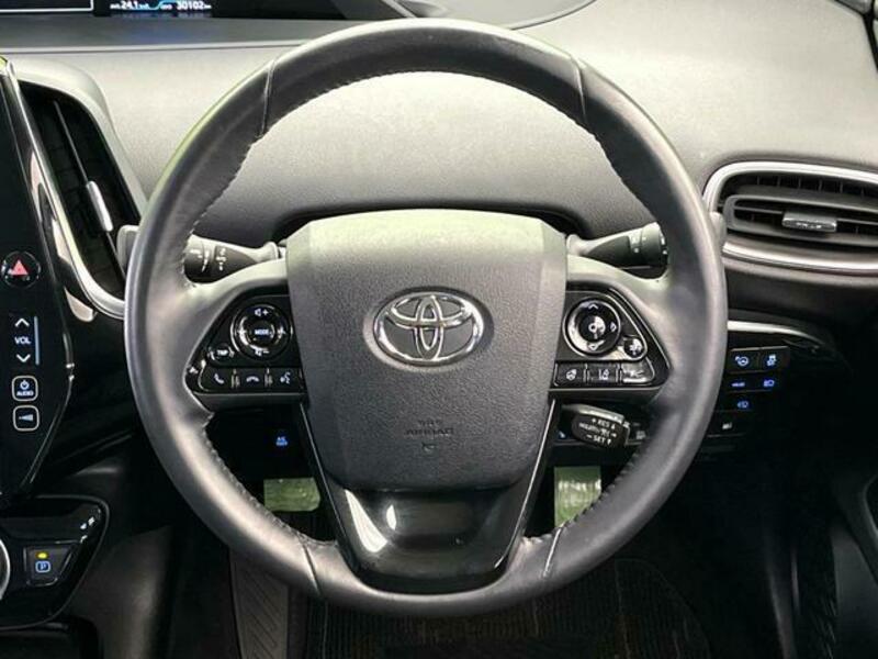PRIUS PHV