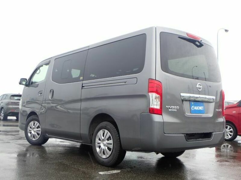 NV350 CARAVAN-2