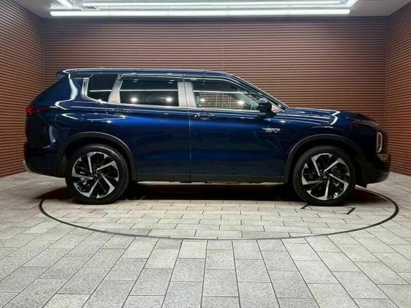 OUTLANDER PHEV