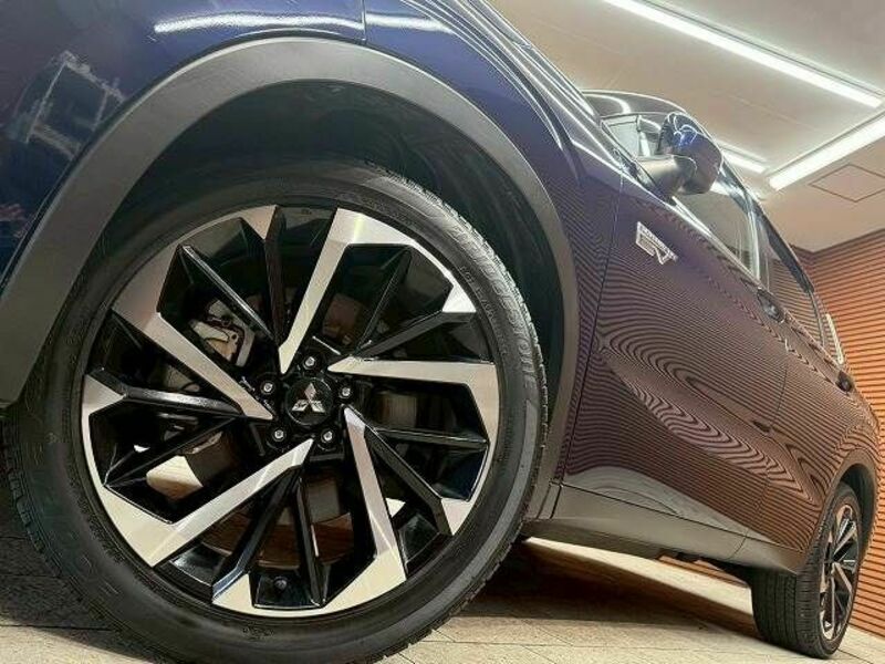 OUTLANDER PHEV