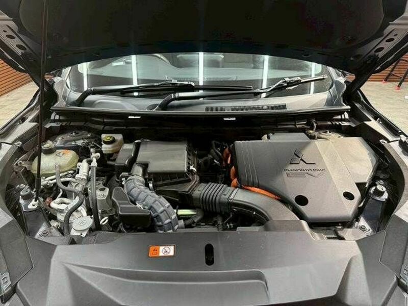 OUTLANDER PHEV