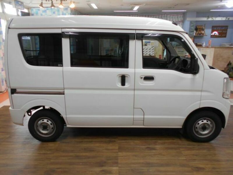 MINICAB VAN