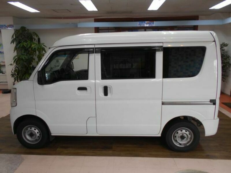 MINICAB VAN