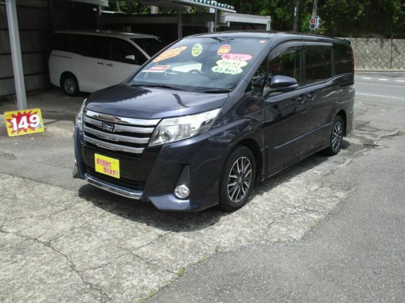TOYOTA NOAH