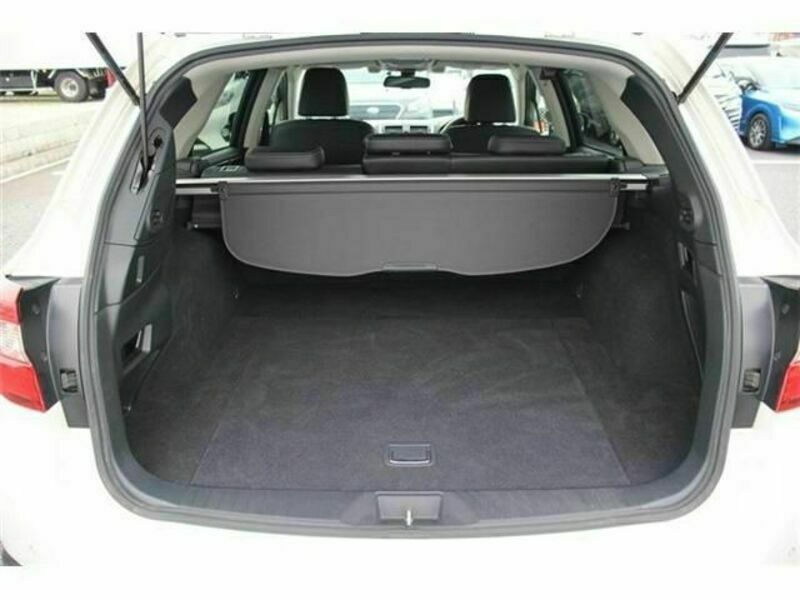 LEGACY OUTBACK