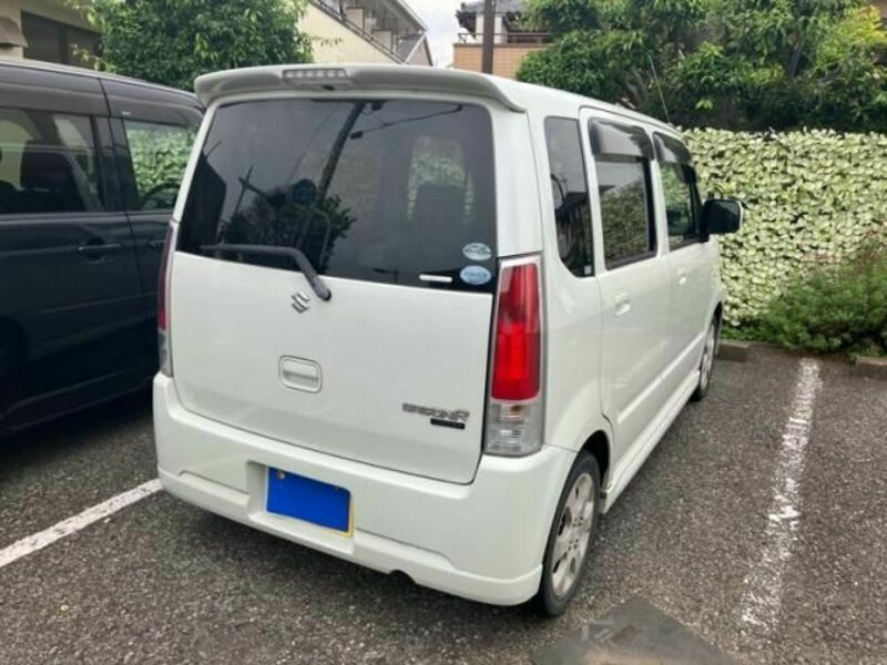WAGON R