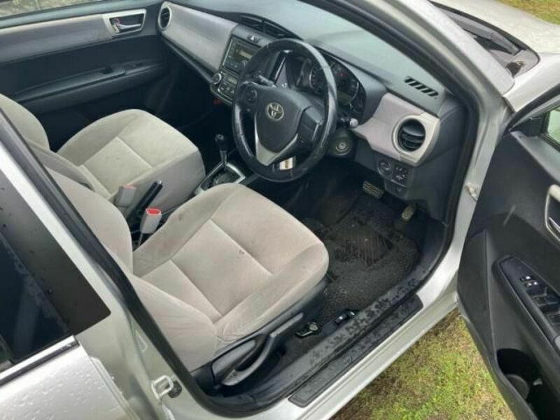 COROLLA AXIO