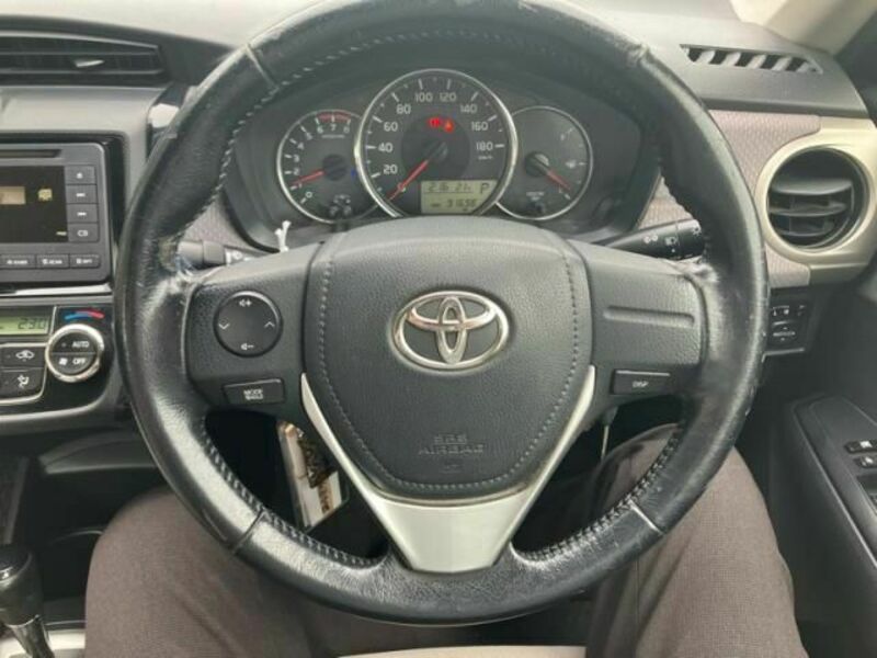 COROLLA AXIO